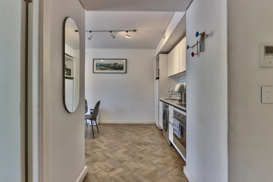 1 Bedroom Property for Sale in Cape Town City Centre Western Cape